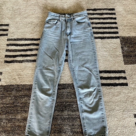 High Rise Denim Mom Jeans - Picture 2 of 4